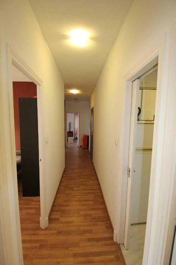 4 Bedrooms -Seneca Center Apartment Alicante Exteriör bild